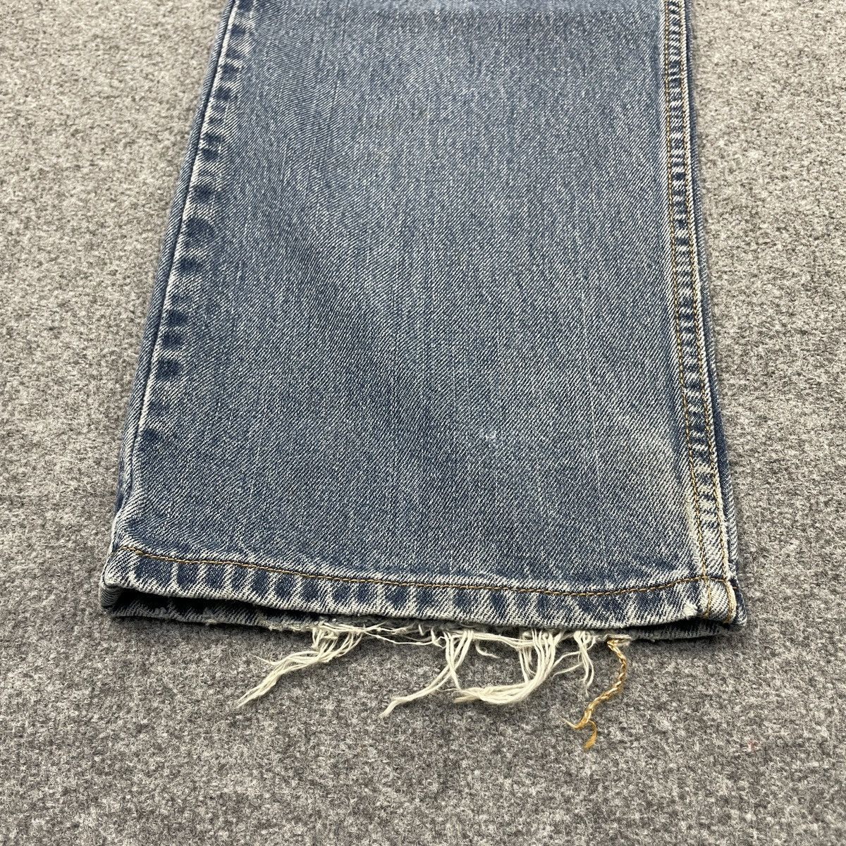 Levi's × Vintage Vintage Levi's 505 Faded Jeans -wc079 Size US 37 - 7 Thumbnail