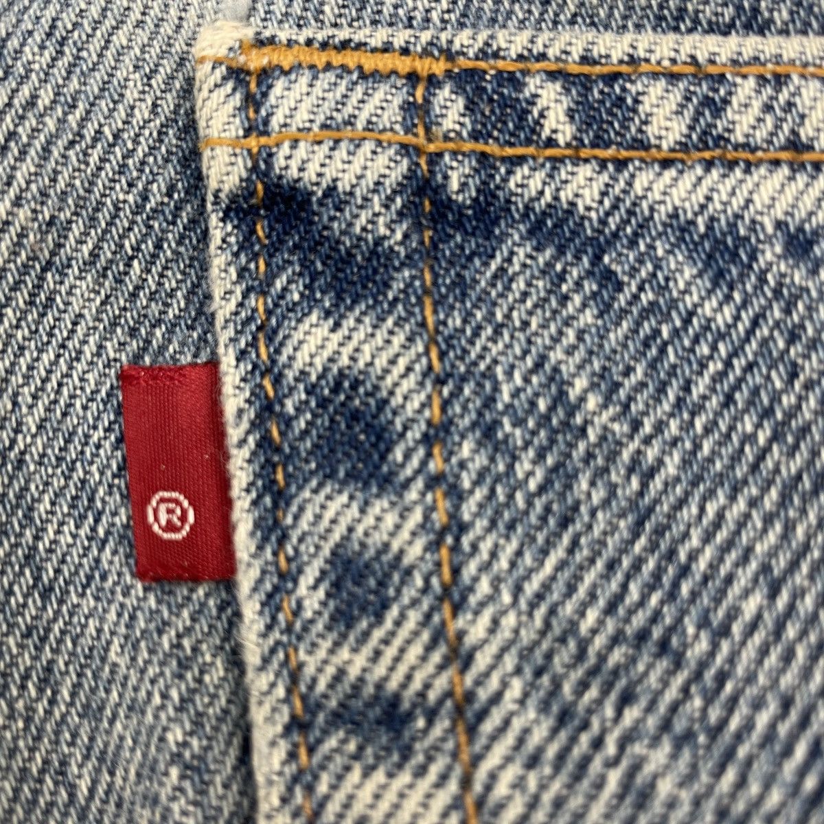 Levi's × Vintage Vintage Levi's 550 Painted Light Wash -wc074 Size US 35 - 9 Thumbnail