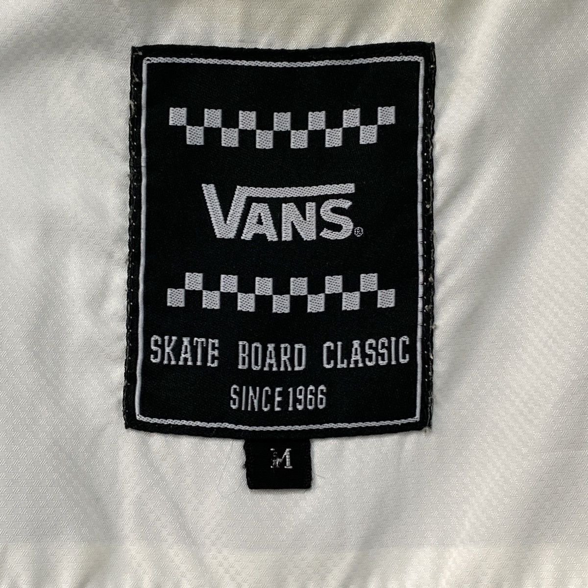 Vans 🔥LAST PRICE🔥 Vans Skateboard Light Jacket Size US M / EU 48-50 / 2 - 19 Thumbnail
