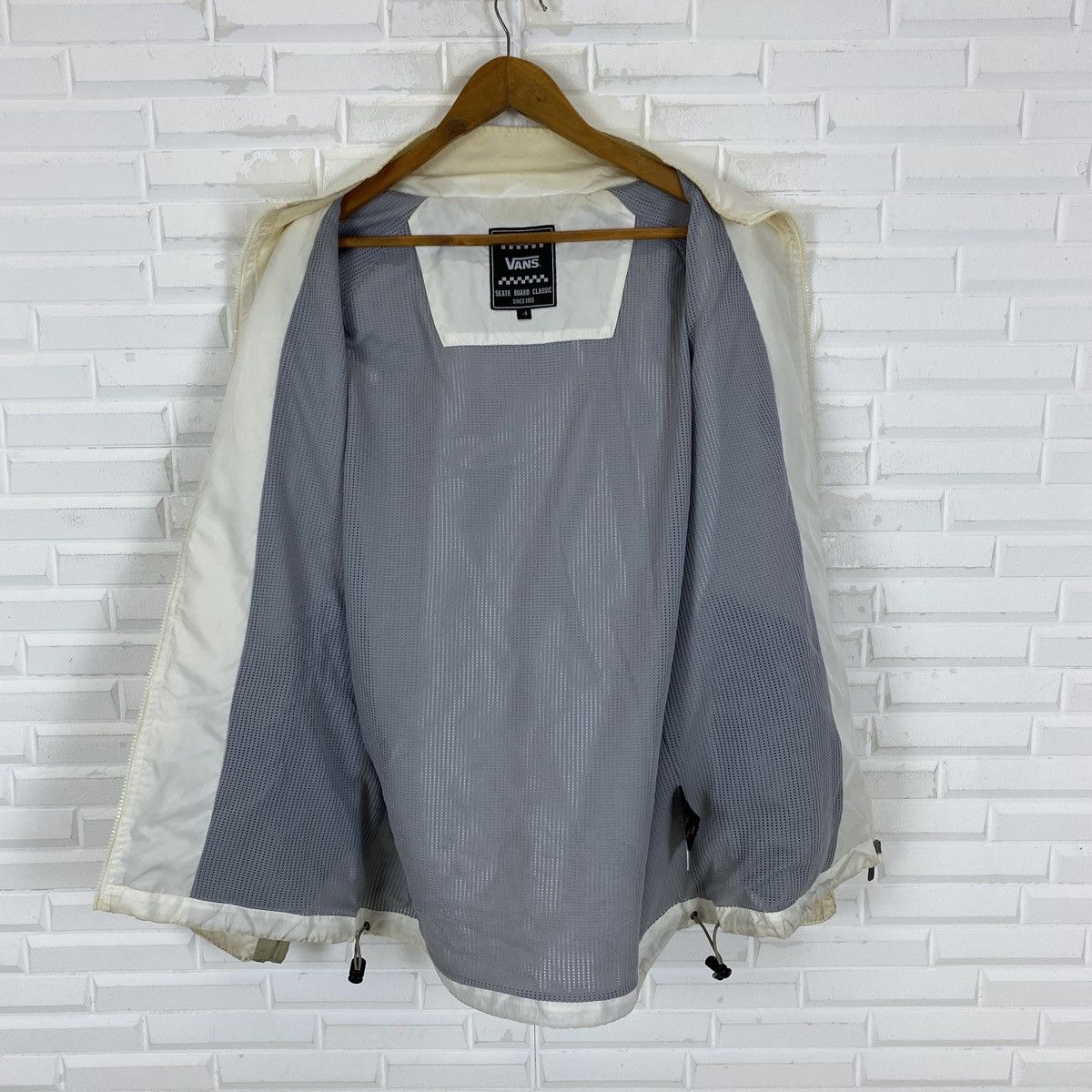 Vans 🔥LAST PRICE🔥 Vans Skateboard Light Jacket Size US M / EU 48-50 / 2 - 17 Thumbnail