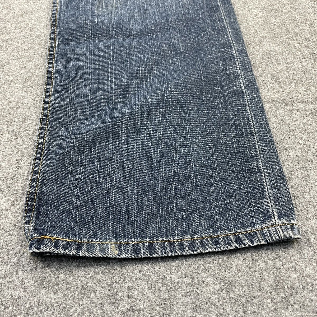 Levi's × Vintage Vintage Levi's 569 Faded Jeans -wc090 Size US 39 - 6 Thumbnail
