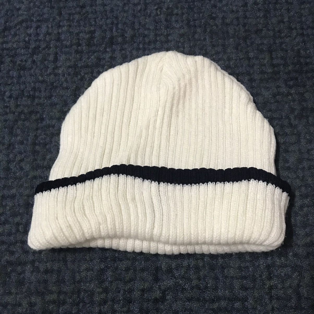 Other Squeak beanie hat snow cap Size ONE SIZE - 2 Thumbnail
