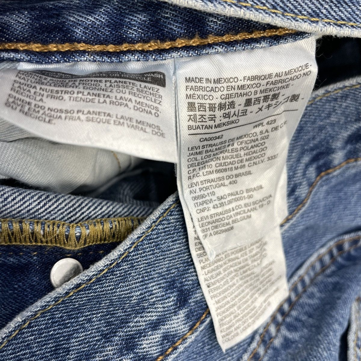 Levi's × Vintage Vintage Levi's Distressed 501 Faded Jeans -wc084 Size US 33 - 4 Thumbnail