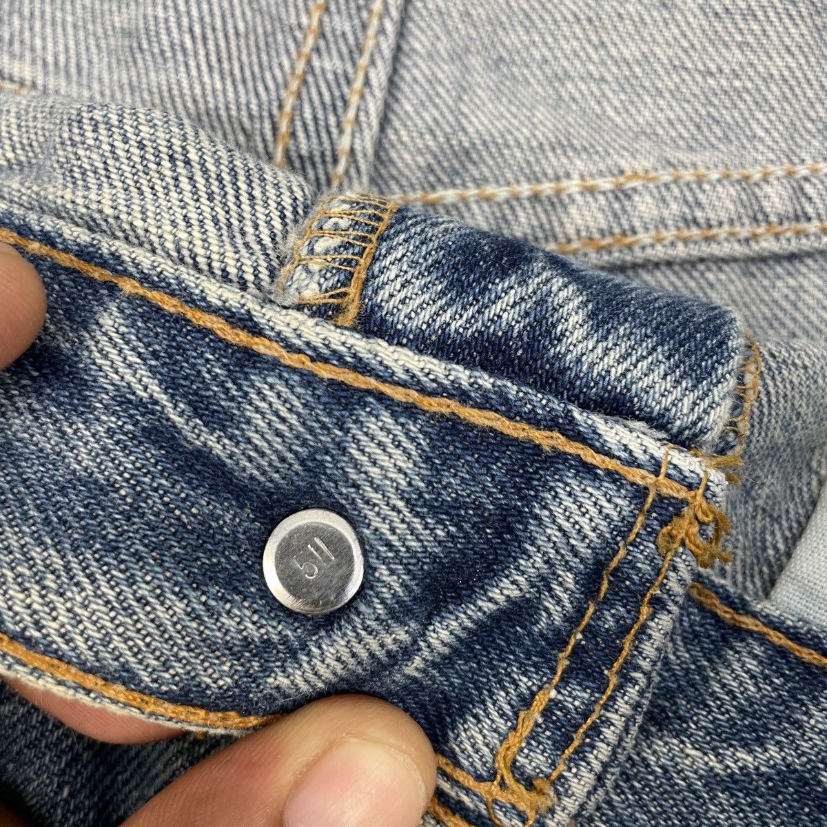 Levi's × Vintage Vintage Levi's 550 Faded Jeans -wc076 Size US 34 / EU 50 - 6 Thumbnail