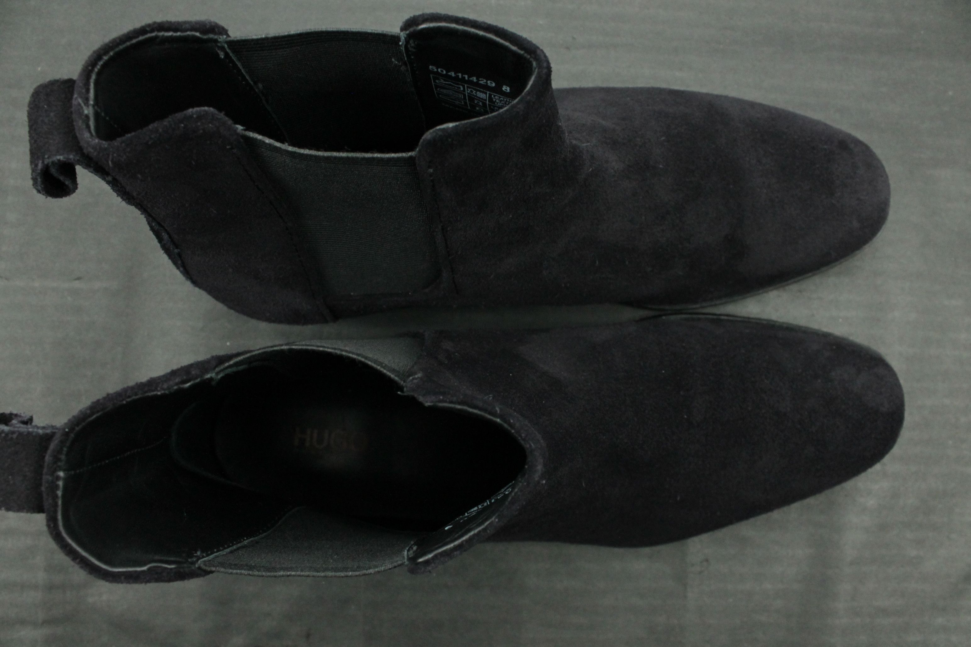 Hugo Boss Hugo Boss Men's Navy Suede Chelsea Boots Size US 9 / EU 42 - 8 Thumbnail
