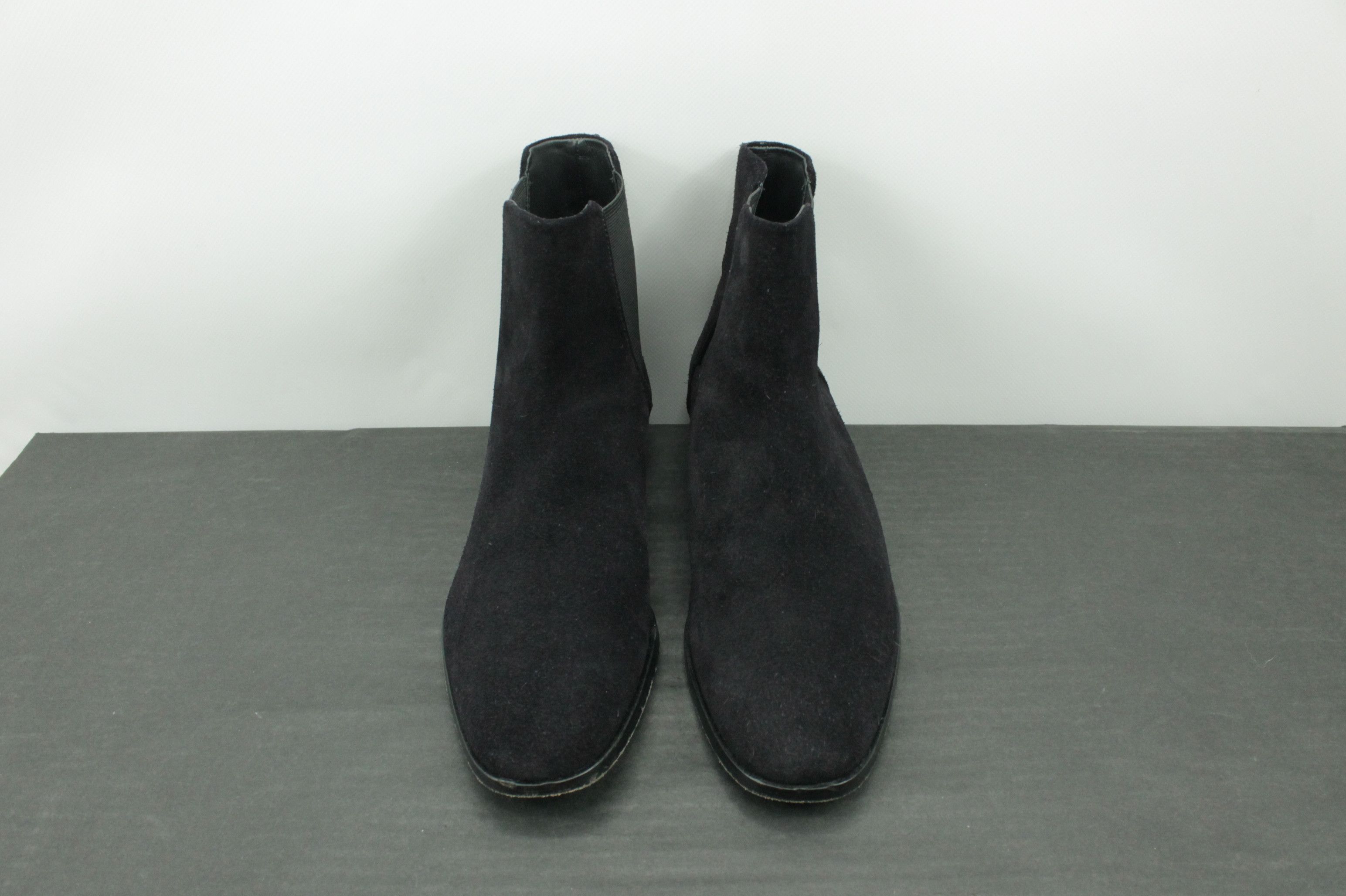 Hugo Boss Hugo Boss Men's Navy Suede Chelsea Boots Size US 9 / EU 42 - 5 Thumbnail