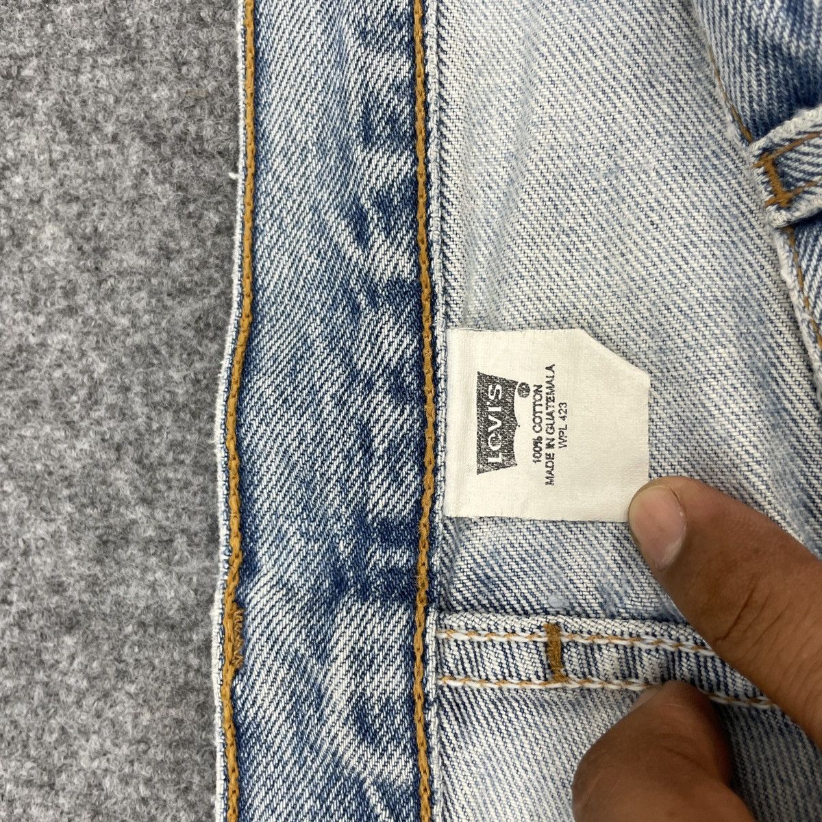 Levi's × Vintage Vintage Levi's 501 Distressed Blue Light Wash -wc Size US 36 / EU 52 - 6 Thumbnail