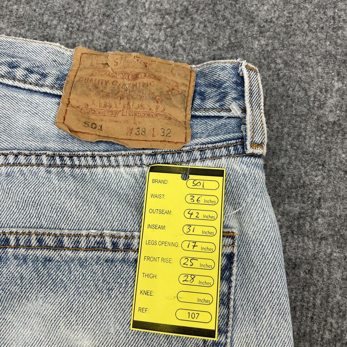 Levi's × Vintage Vintage Levi's 501 Distressed Blue Light Wash -wc Size US 36 / EU 52 - 13 Thumbnail