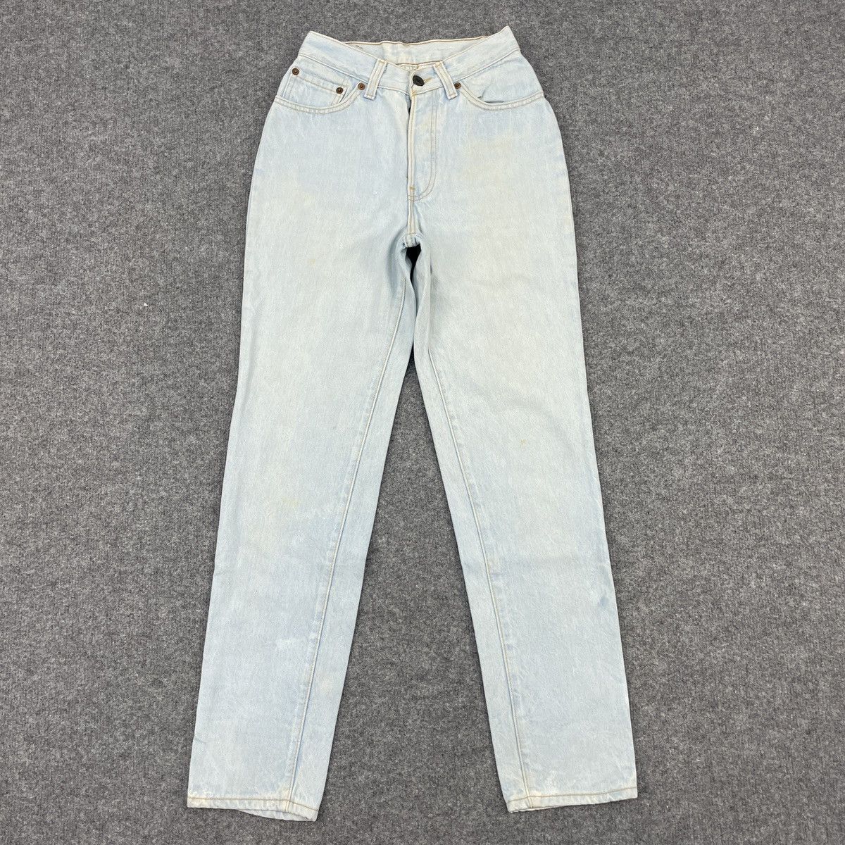 Levi's × Vintage Vintage Levi's 501 Faded Blue Light Wash -wc088 Size US 26 / EU 42 - 1 Thumbnail