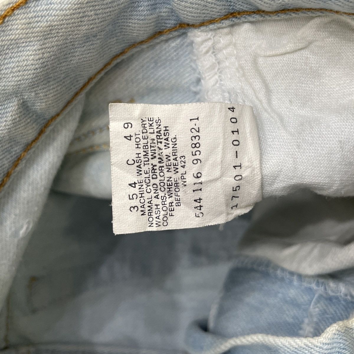 Levi's × Vintage Vintage Levi's 501 Faded Blue Light Wash -wc088 Size US 26 / EU 42 - 10 Thumbnail