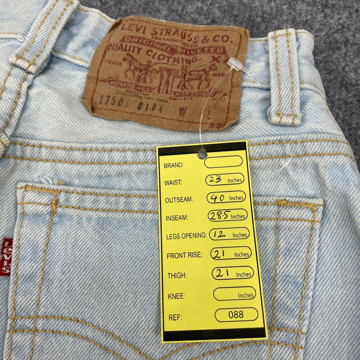 Levi's × Vintage Vintage Levi's 501 Faded Blue Light Wash -wc088 Size US 26 / EU 42 - 11 Thumbnail