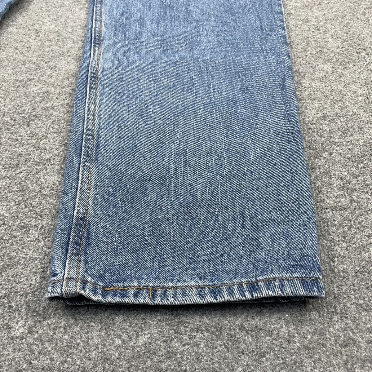 Levi's × Vintage Vintage Levi's 550 Blue Jeans -wc083 Size US 39 - 8 Thumbnail
