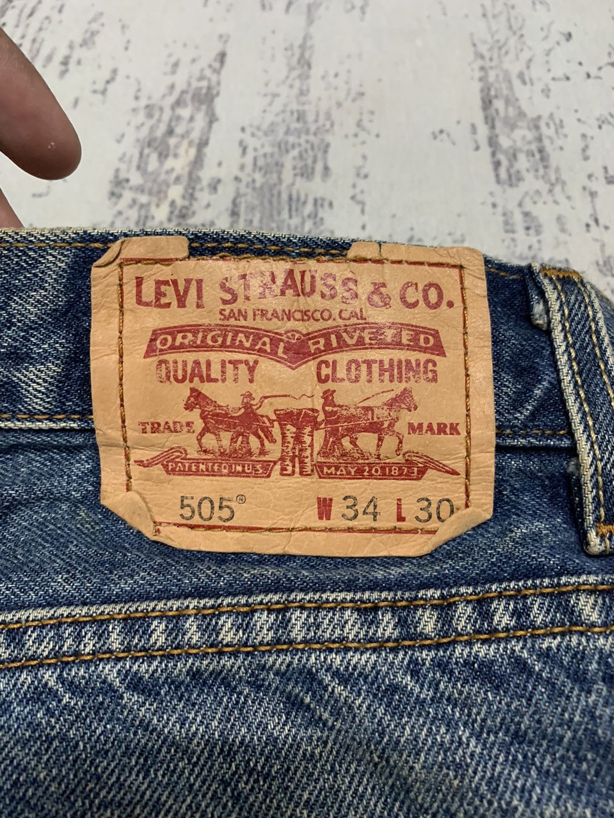 Levi's Vintage Levi’s 505 Regular Fit Mud Wash Jeans 34x28.5 Size US 34 / EU 50 - 11 Thumbnail