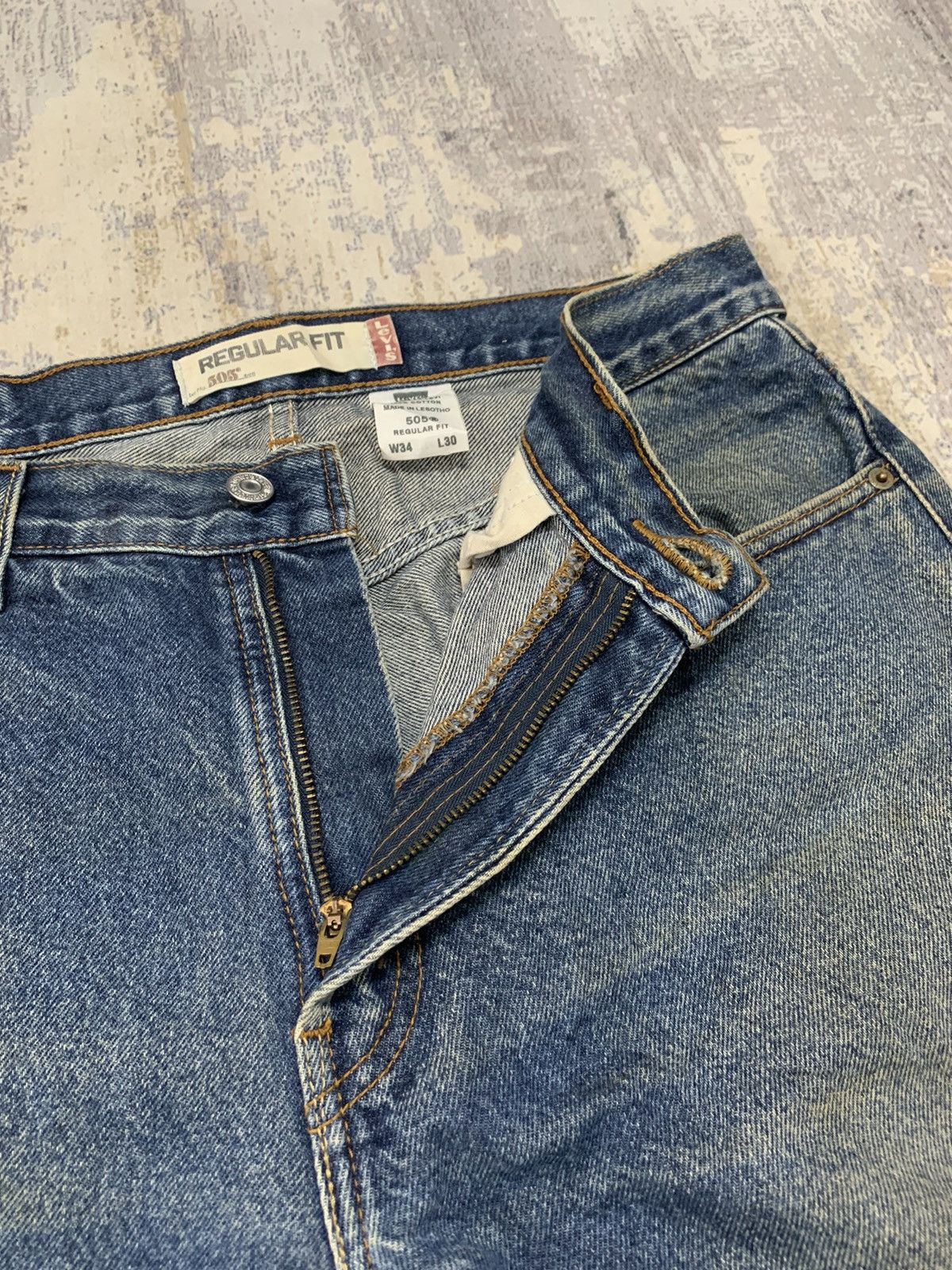 Levi's Vintage Levi’s 505 Regular Fit Mud Wash Jeans 34x28.5 Size US 34 / EU 50 - 7 Thumbnail