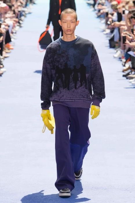 LV SS19 runway brick road sweater in purple SIZE:S