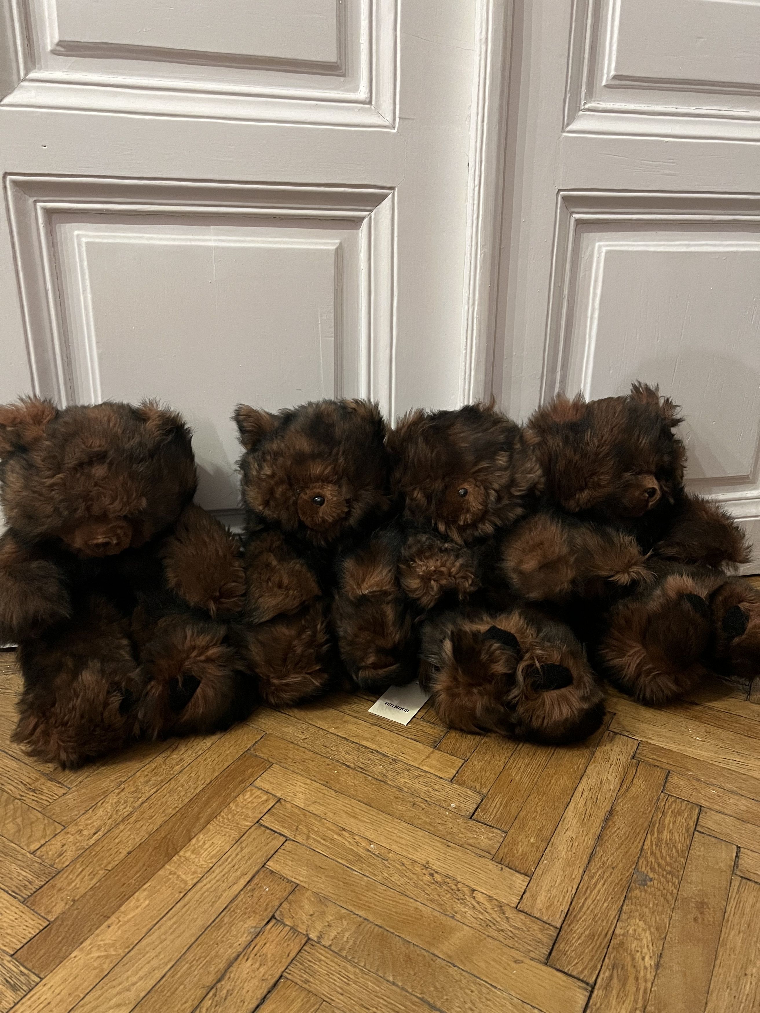 Vetements *RARE* VETEMENTS Fur Bear shoes Size 39 Size US 6 / EU 39 - 9 Thumbnail