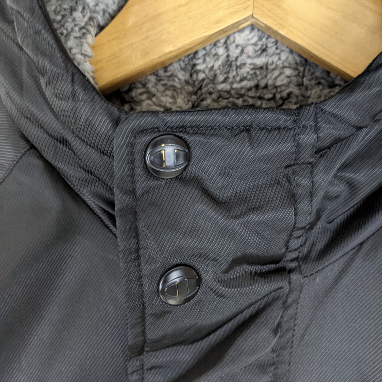 Champion CHAMPION Big Logo Raincoat Parka Winter Warm Jacket Size US S / EU 44-46 / 1 - 13 Thumbnail