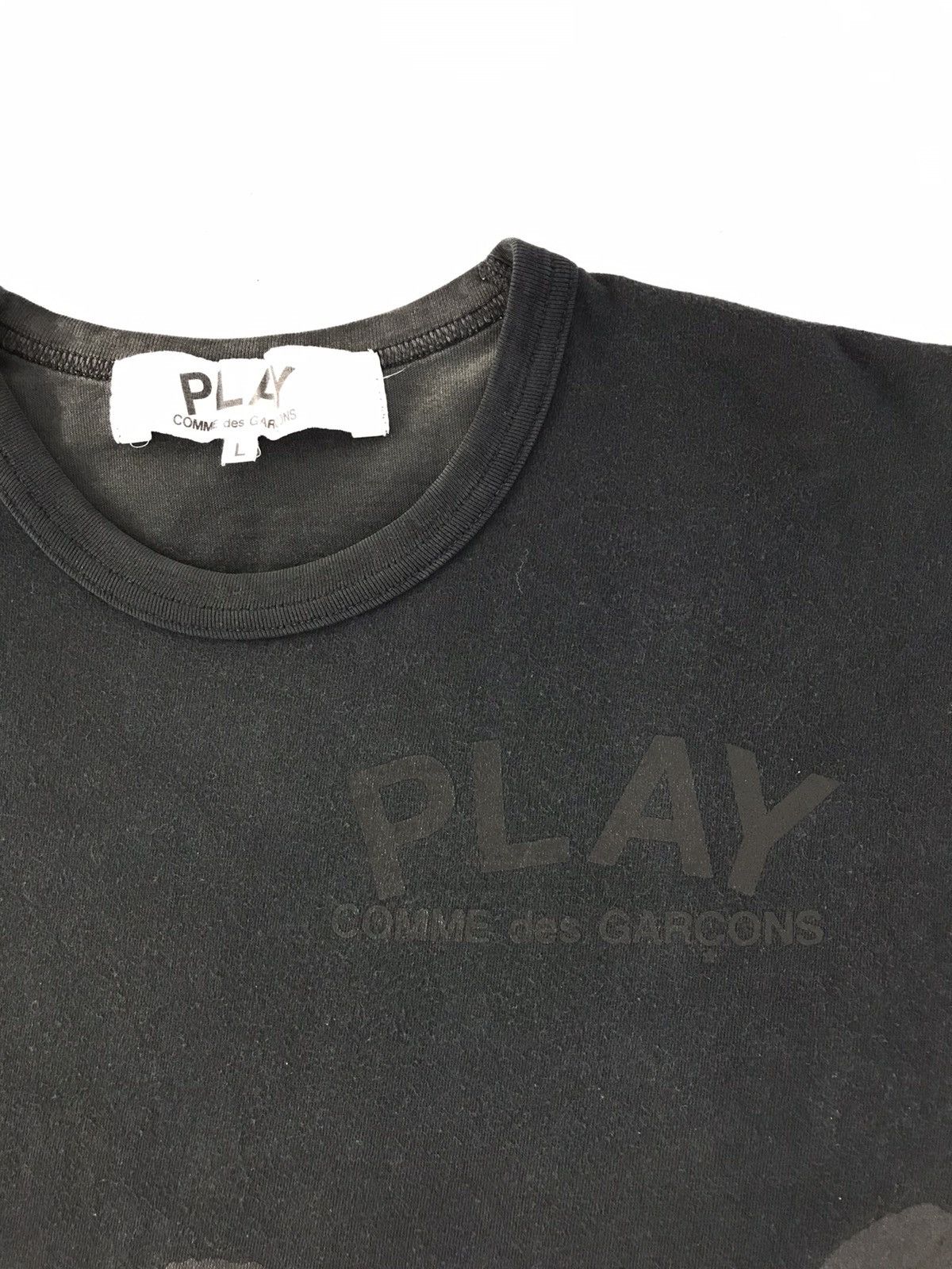 Comme des Garcons Comme Des Garçon Play Duo Heart Logo Tee T-shirt Printed Size US M / EU 48-50 / 2 - 4 Thumbnail
