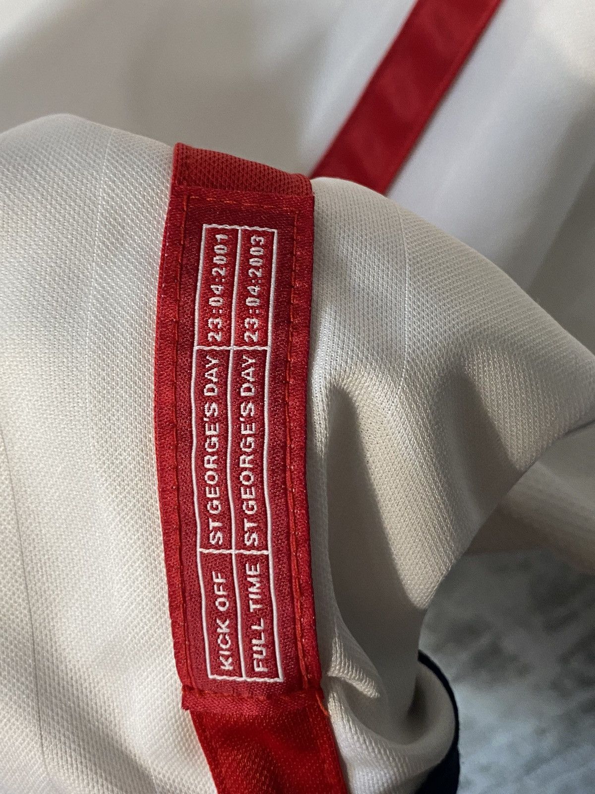 Umbro Vintage England National Team Umbro Soccer Jersey 2001 Size US XL / EU 56 / 4 - 5 Thumbnail