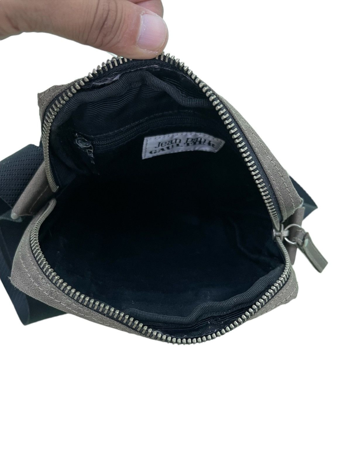 Jean Paul Gaultier JPG Jean Paul Gaultier Cross Body Bag 8🟩 Size ONE SIZE - 12 Thumbnail