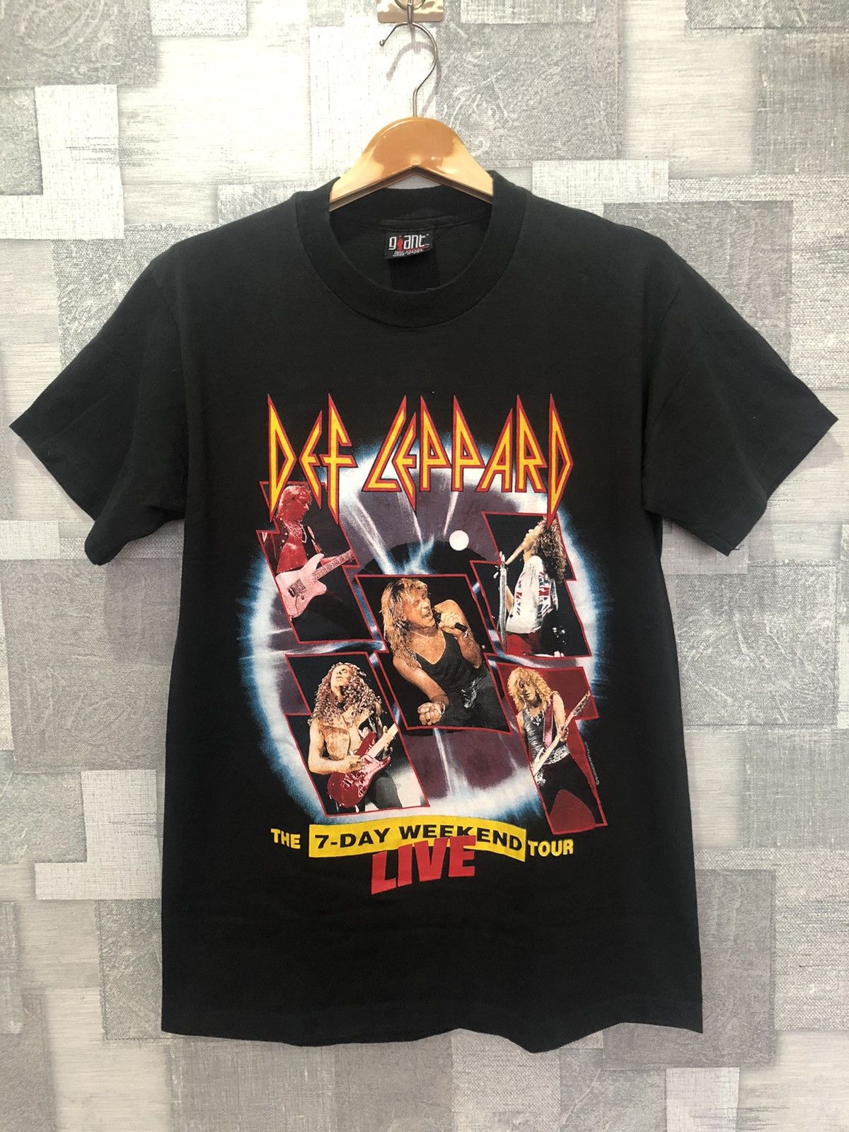 Band Tees × Vintage Vintage Def Leppard Size US L / EU 52-54 / 3 - 1 Thumbnail