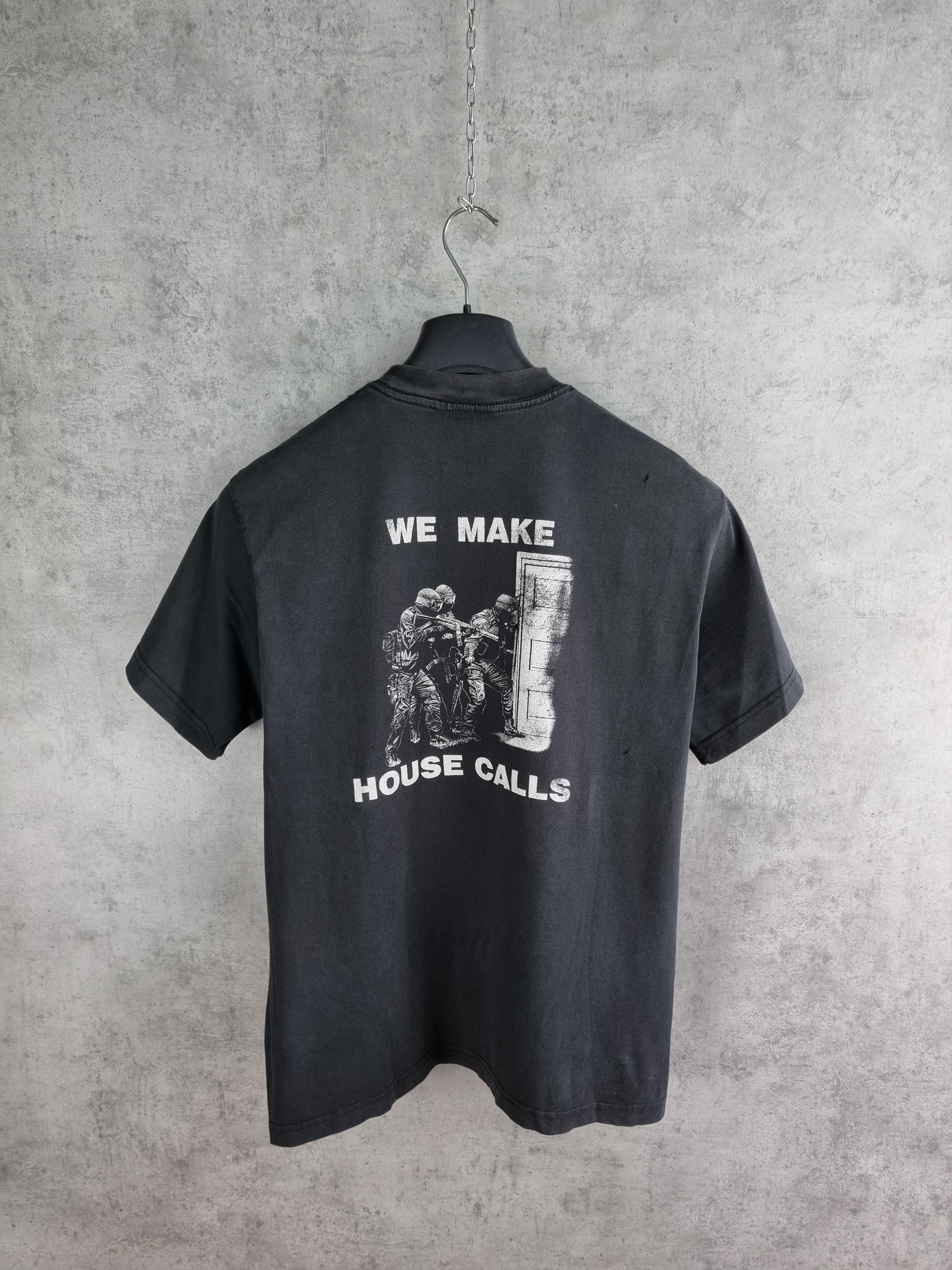 Japanese Brand 1993 Knock Knock We Make House Calls Vintage Tee Shirt Size US L / EU 52-54 / 3 - 4 Thumbnail
