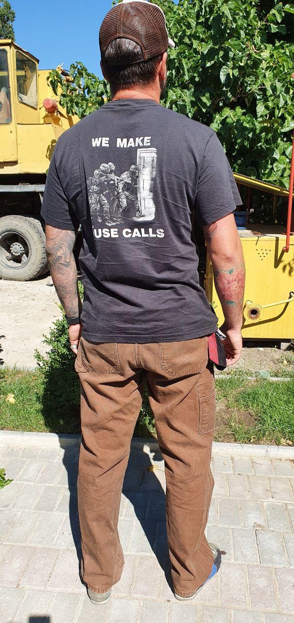 Japanese Brand 1993 Knock Knock We Make House Calls Vintage Tee Shirt Size US L / EU 52-54 / 3 - 7 Thumbnail