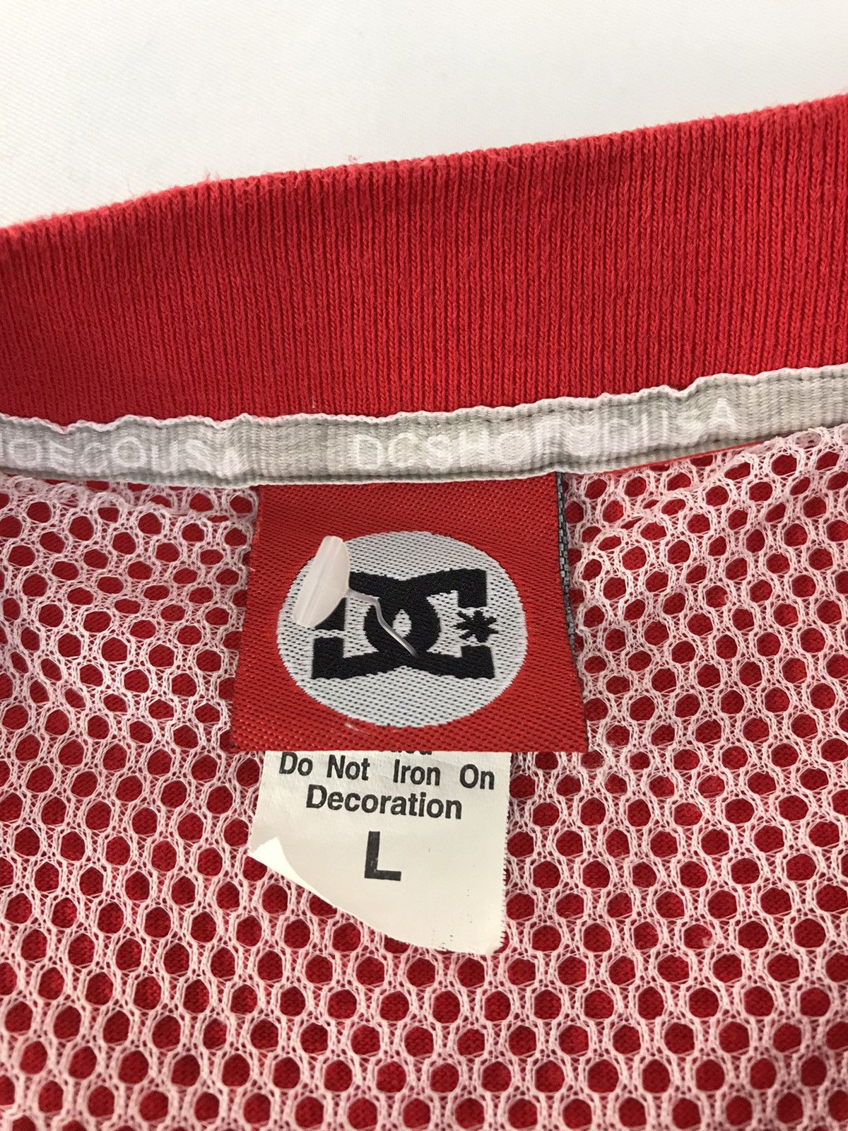 Japanese Brand Dcshoecousa Big Logo two tones Colour Tee Size US L / EU 52-54 / 3 - 6 Thumbnail