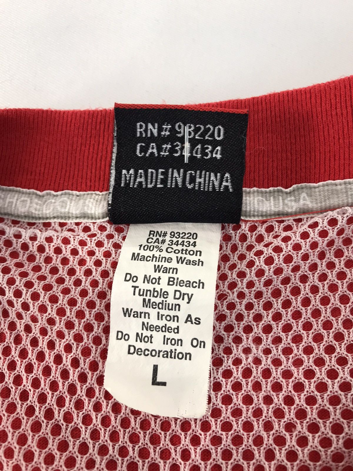 Japanese Brand Dcshoecousa Big Logo two tones Colour Tee Size US L / EU 52-54 / 3 - 7 Thumbnail