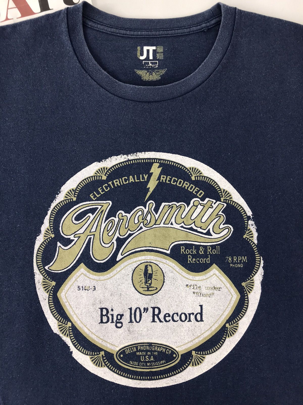 Band Tees Electrically Aerosmith Rock&Roll Record Tee Size US M / EU 48-50 / 2 - 4 Thumbnail
