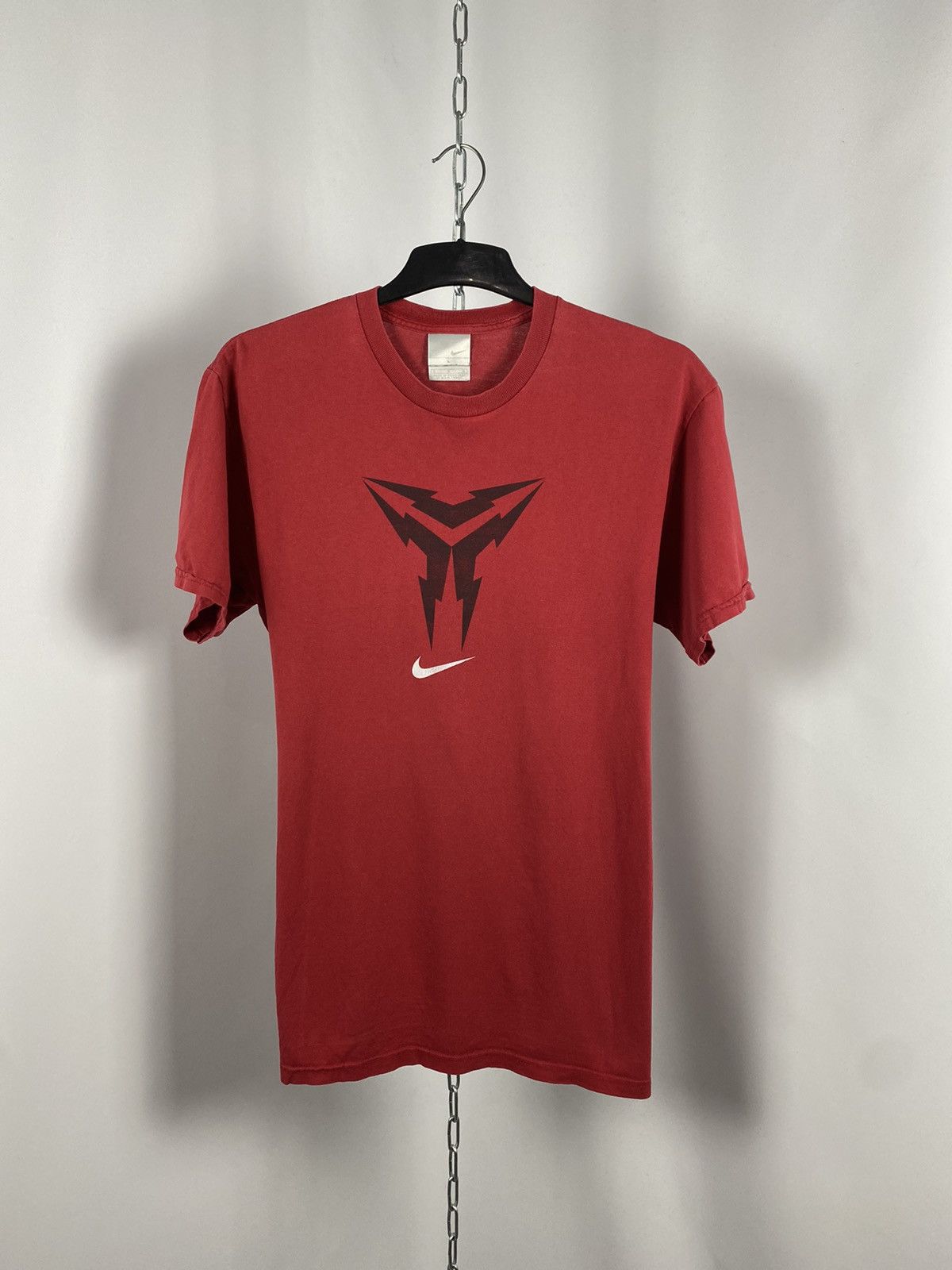 Nike Nike red T-shirts vintage swoosh size L Size US L / EU 52-54 / 3 - 1 Thumbnail