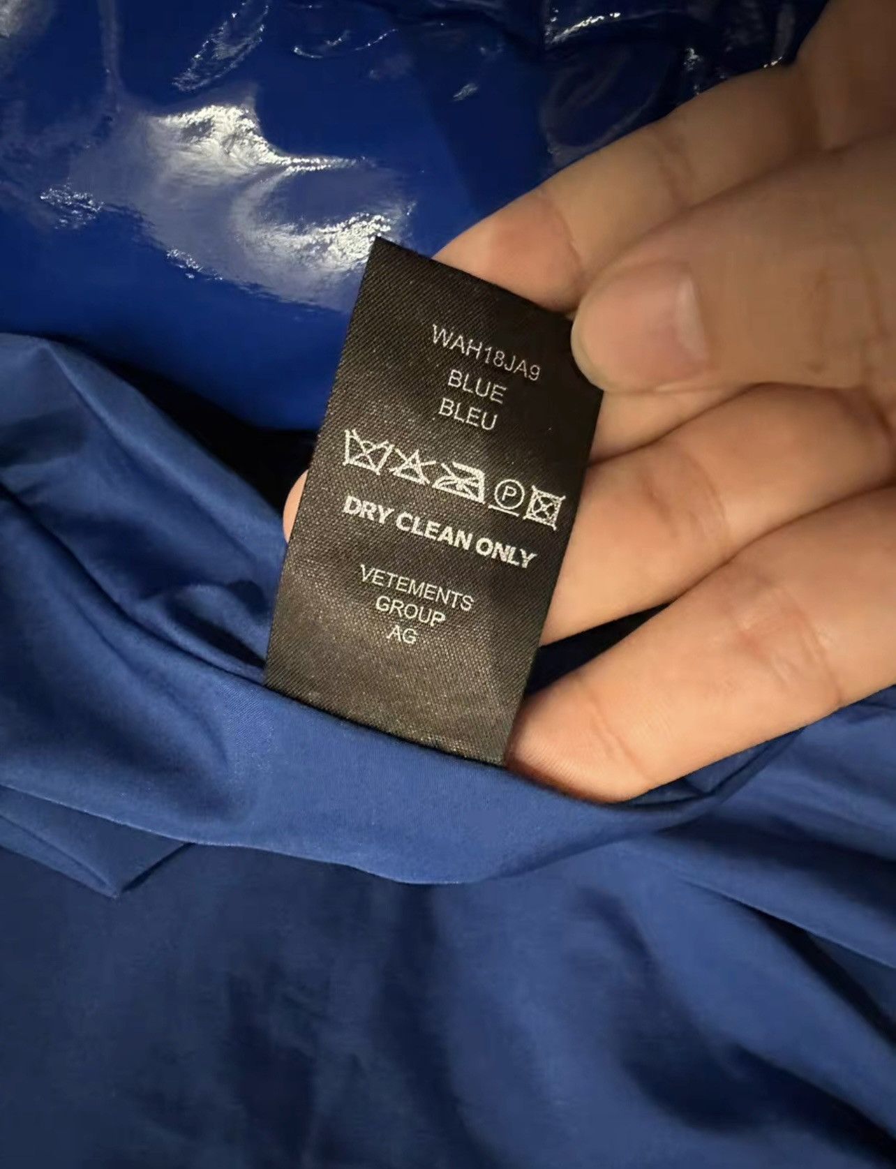 Vetements *RARE* Vetements AW17 Miss Webcam Puffer Size US XS / EU 42 / 0 - 5 Thumbnail
