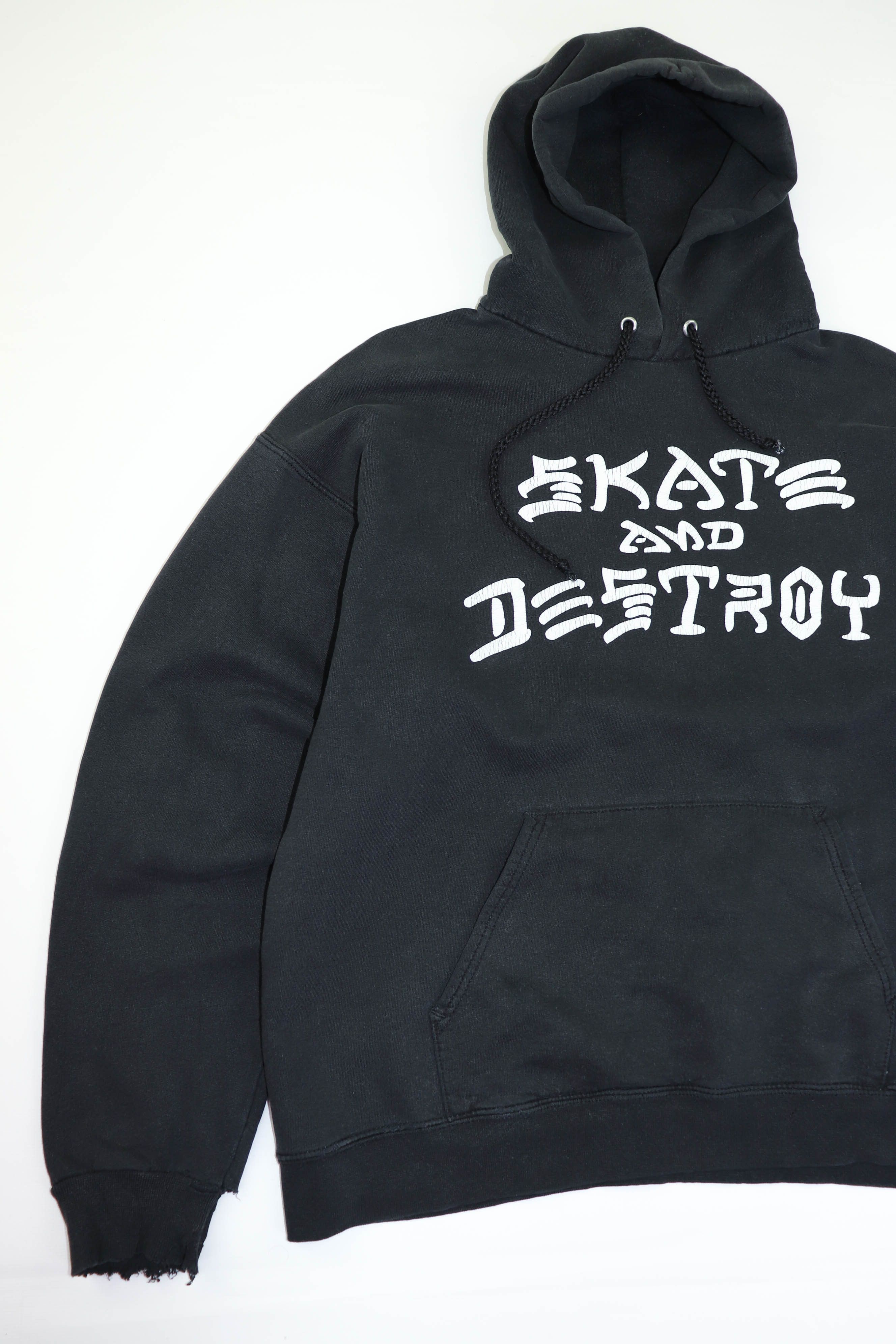 Thrasher Thrasher Vintage Skate And Destroy Graphics Sun Faded Hoodie Size US M / EU 48-50 / 2 - 3 Thumbnail