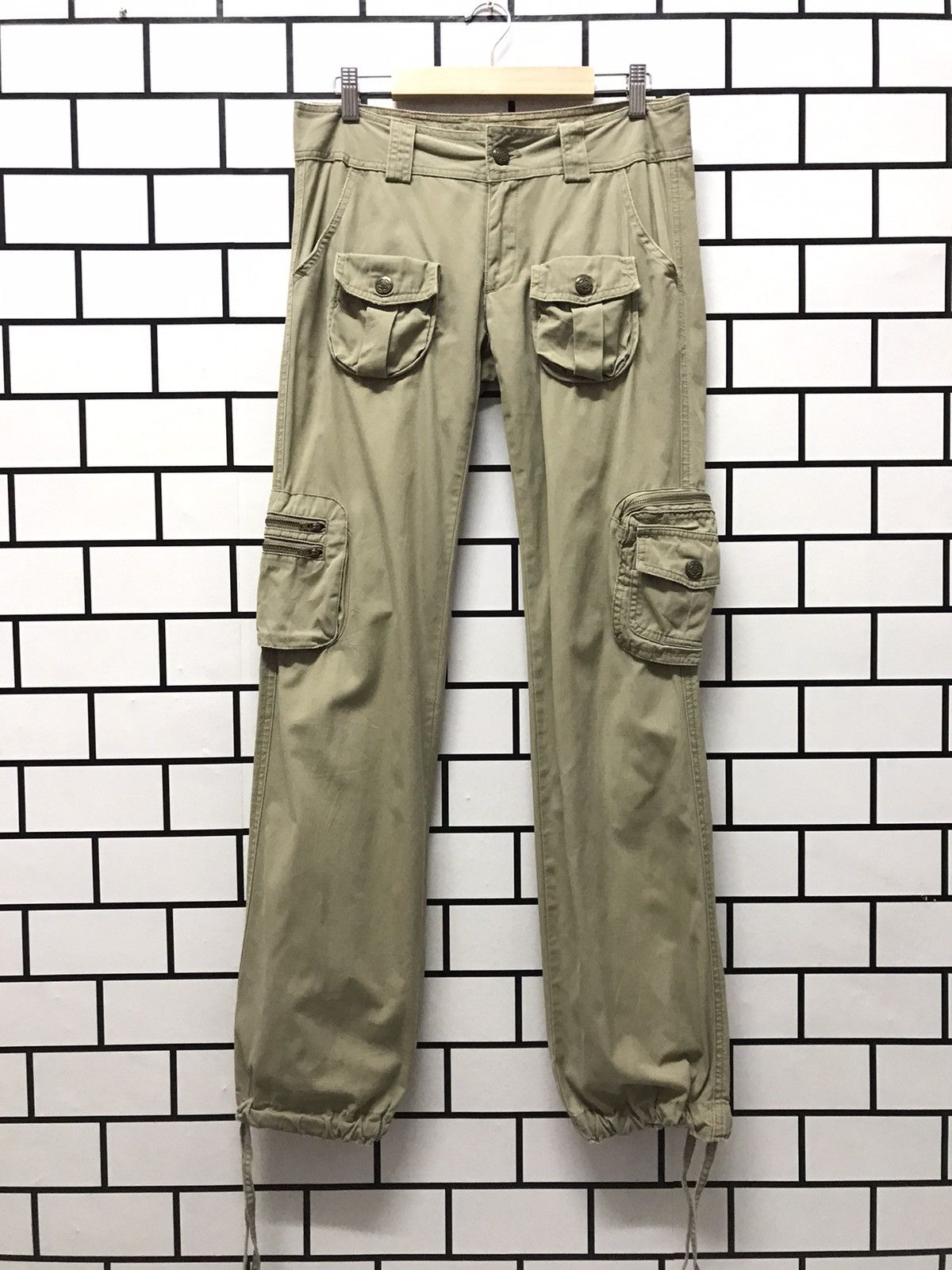 Japanese Brand Japan Brand Back Number Parachute Gas Mask Cargo Pants Size US 30 / EU 46 - 1 Thumbnail