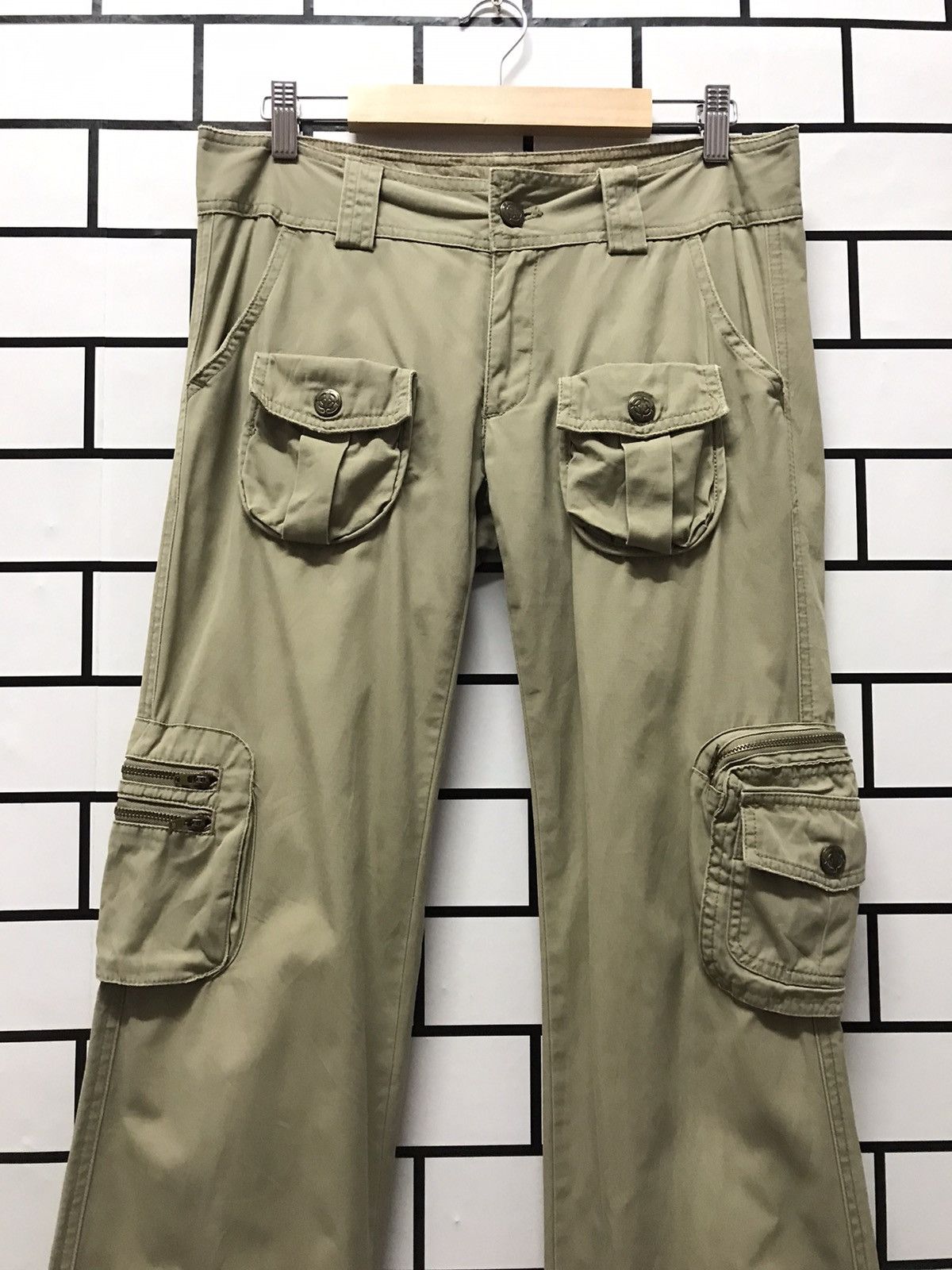 Japanese Brand Japan Brand Back Number Parachute Gas Mask Cargo Pants Size US 30 / EU 46 - 2 Thumbnail