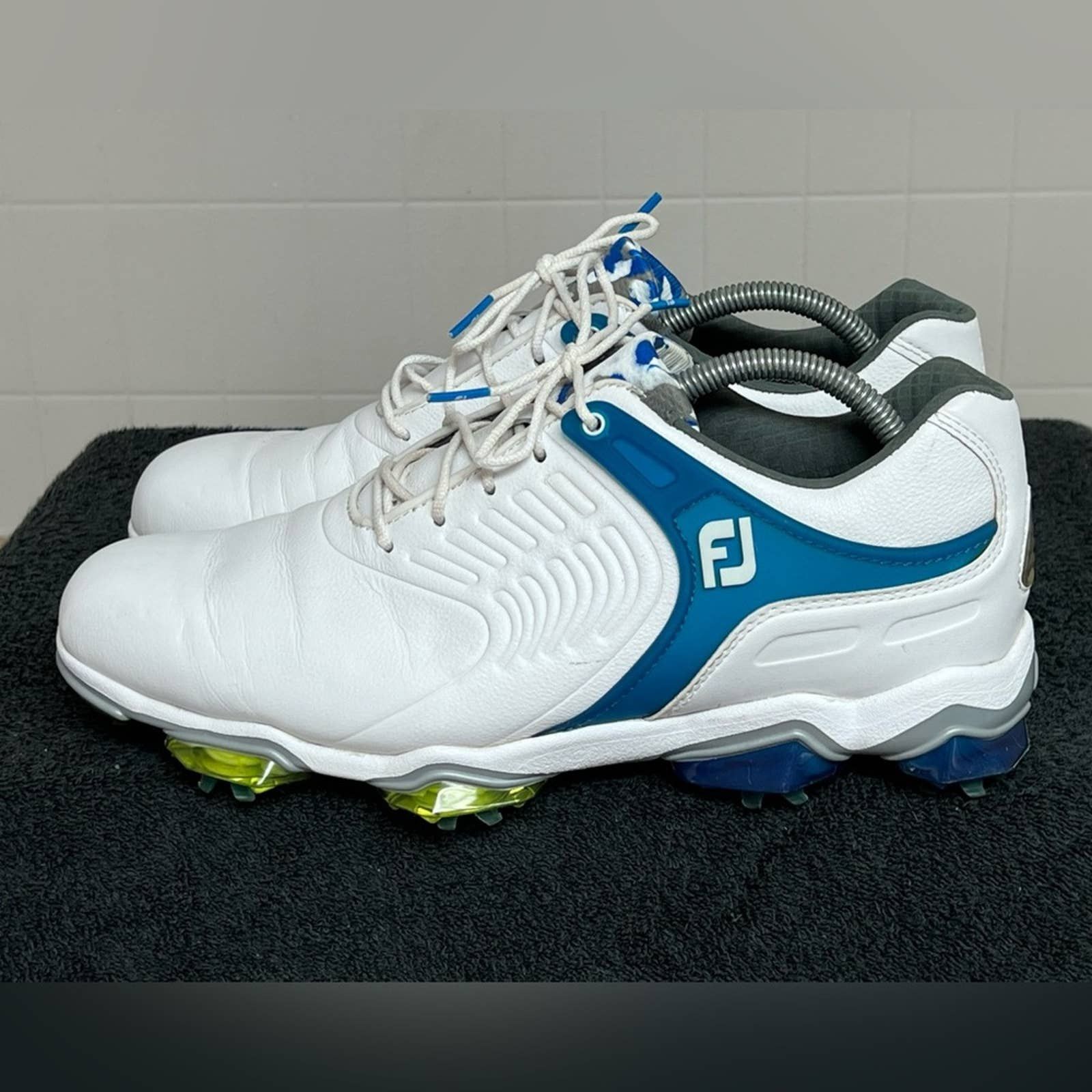 footjoy tour s golf shoes
