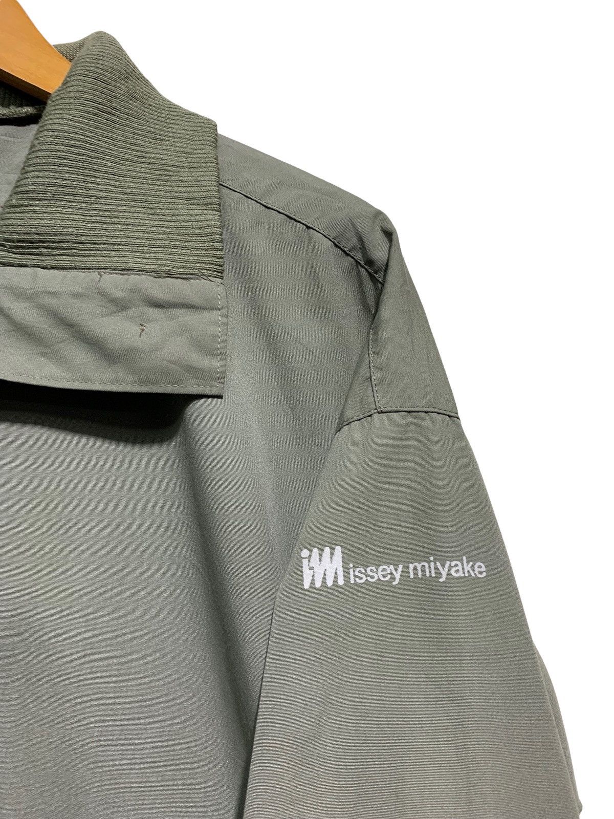 Issey Miyake 🔥ISSEY MIYAKE SQUIRREL JACKETS OLIVE Size US M / EU 48-50 / 2 - 4 Thumbnail
