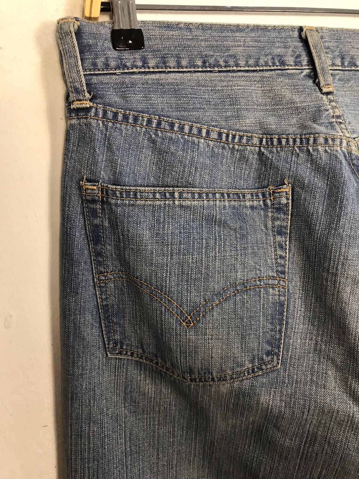 Japanese Brand × Levi's Vintage Levi’s Red Loop 505 Light Wash Jeans Design Size US 31 - 13 Thumbnail