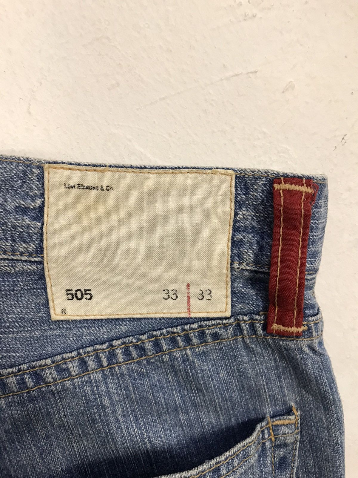 Japanese Brand × Levi's Vintage Levi’s Red Loop 505 Light Wash Jeans Design Size US 31 - 14 Thumbnail