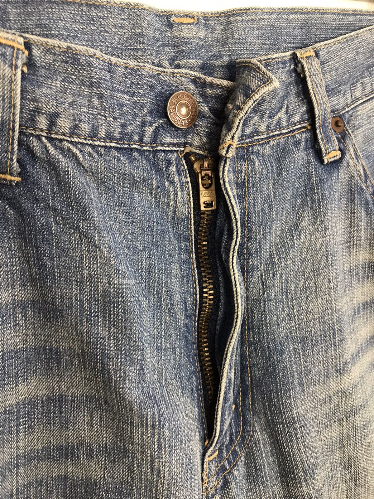 Japanese Brand × Levi's Vintage Levi’s Red Loop 505 Light Wash Jeans Design Size US 31 - 9 Thumbnail