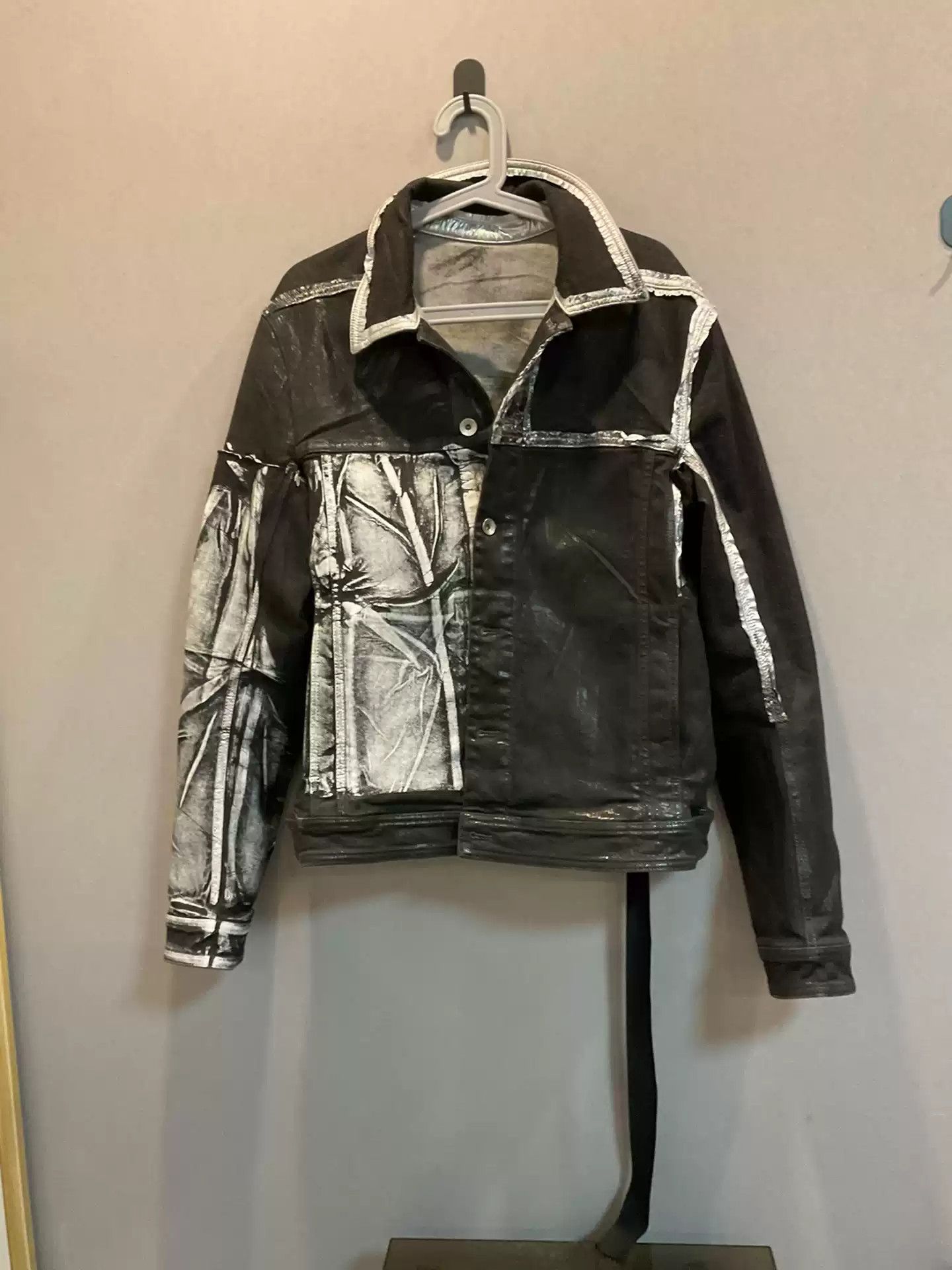 Rick Owens Rick Owens Drkshdw brush-waxed denim jacket Size US L / EU 52-54 / 3 - 1 Thumbnail