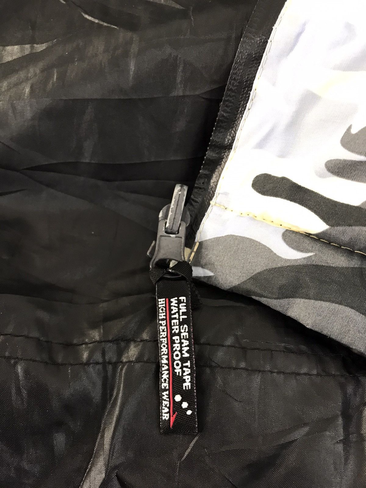 Japanese Brand Camouflage Military Style Army Puffer Jacket Zipper Size US L / EU 52-54 / 3 - 6 Thumbnail