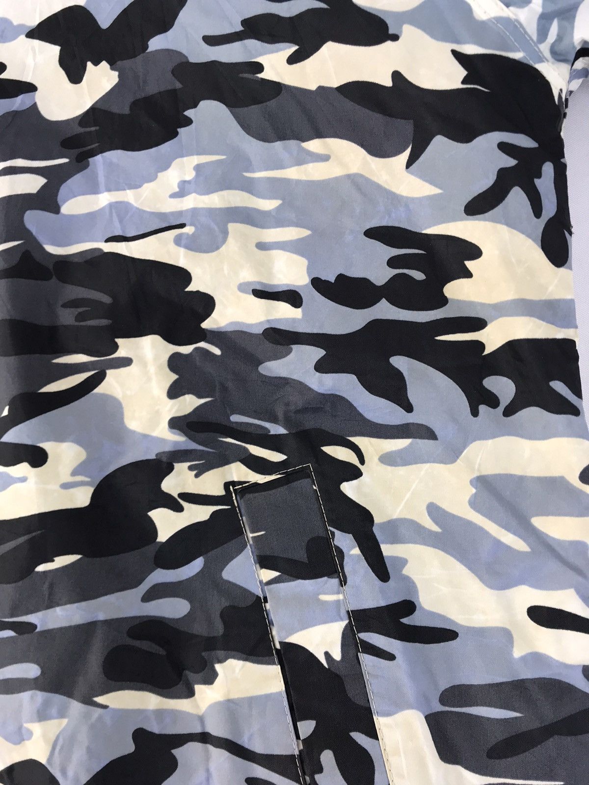 Japanese Brand Camouflage Military Style Army Puffer Jacket Zipper Size US L / EU 52-54 / 3 - 15 Thumbnail