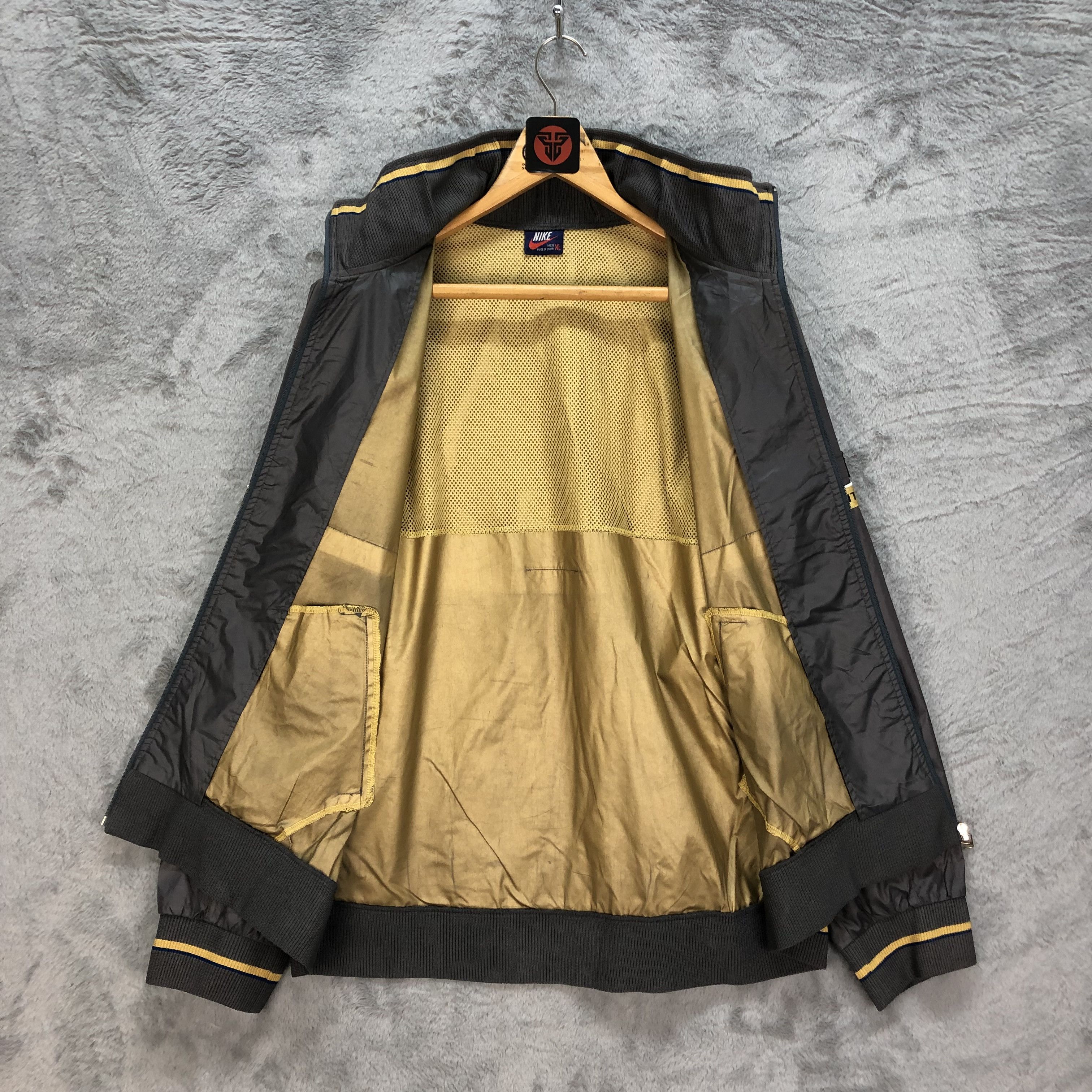 Nike VINTAGE 80s NIKE TURTLENECK WINDBREAKER JACKET #6179-52 Size US L / EU 52-54 / 3 - 10 Thumbnail