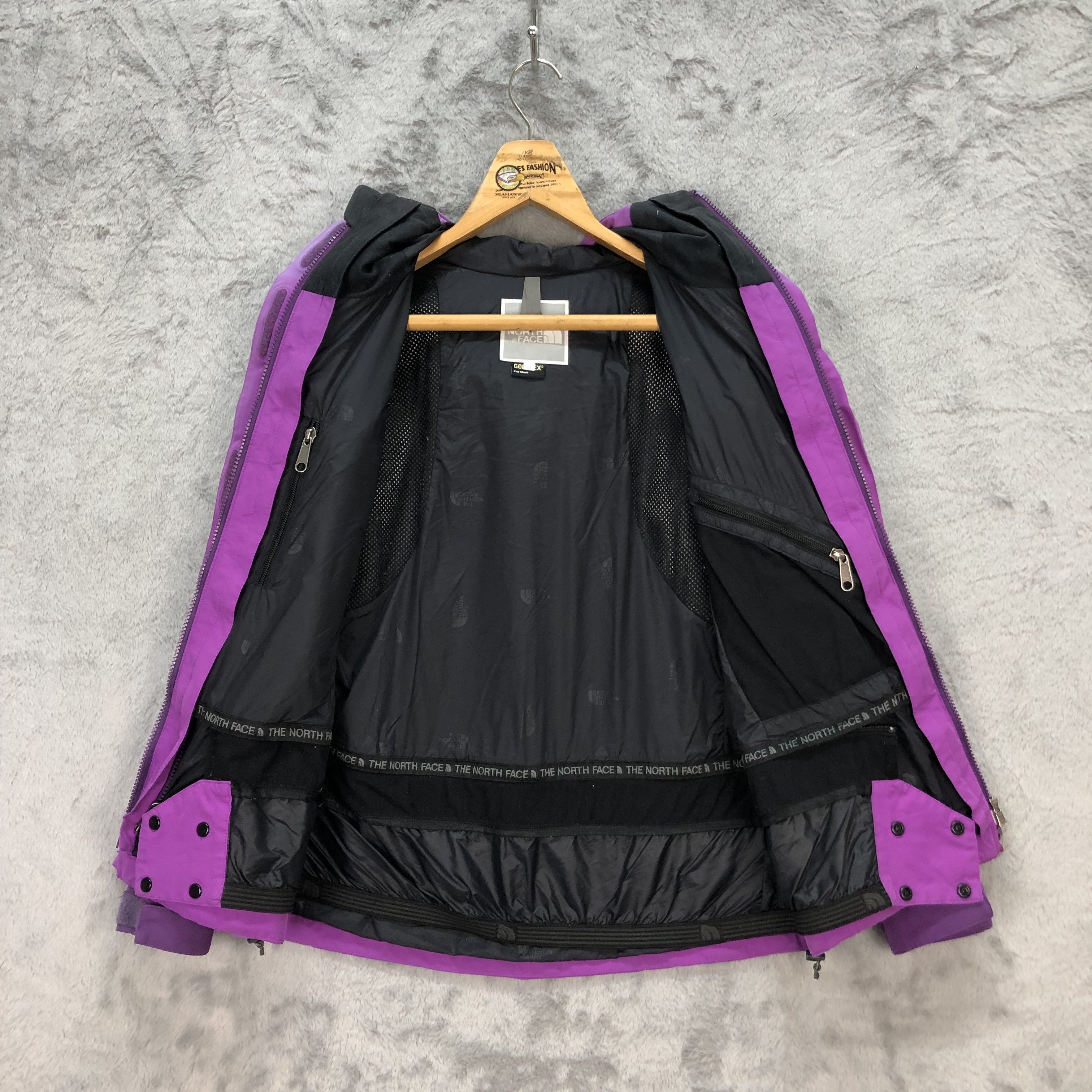 The North Face THE NORTH FACE GORETEX GORPCORE PURPLE JACKET #5600-200 Size US M / EU 48-50 / 2 - 7 Thumbnail