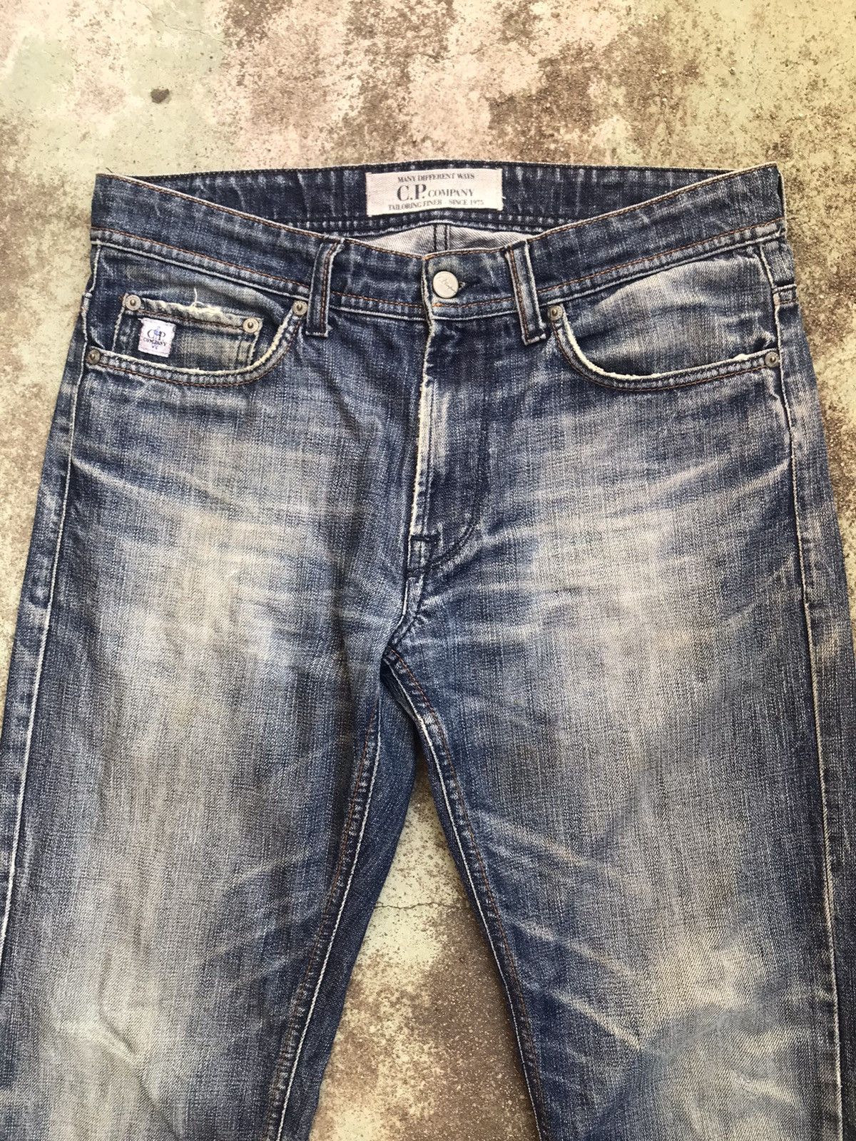 C.P. Company C.P. Company Distressed Size US 34 / EU 50 - 3 Thumbnail