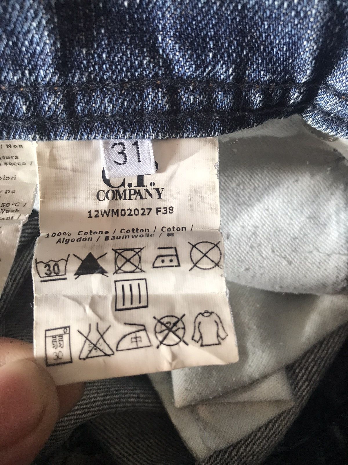 C.P. Company C.P. Company Distressed Size US 34 / EU 50 - 11 Thumbnail