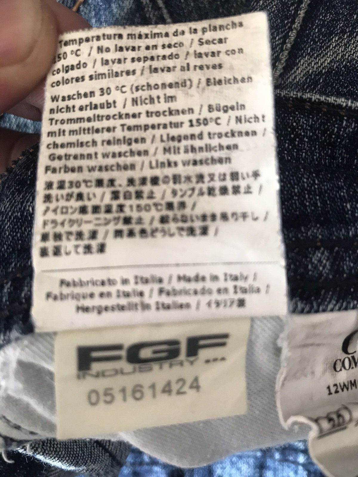 C.P. Company C.P. Company Distressed Size US 34 / EU 50 - 13 Thumbnail