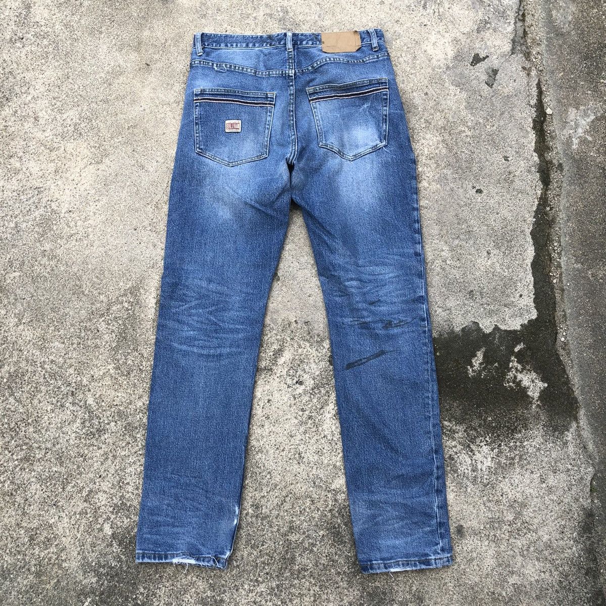 Japanese Brand 🔥Thrash🔥Billvan Stoned Wash Rips Distress Dirty Denim Jeans Size US 32 / EU 48 - 4 Thumbnail