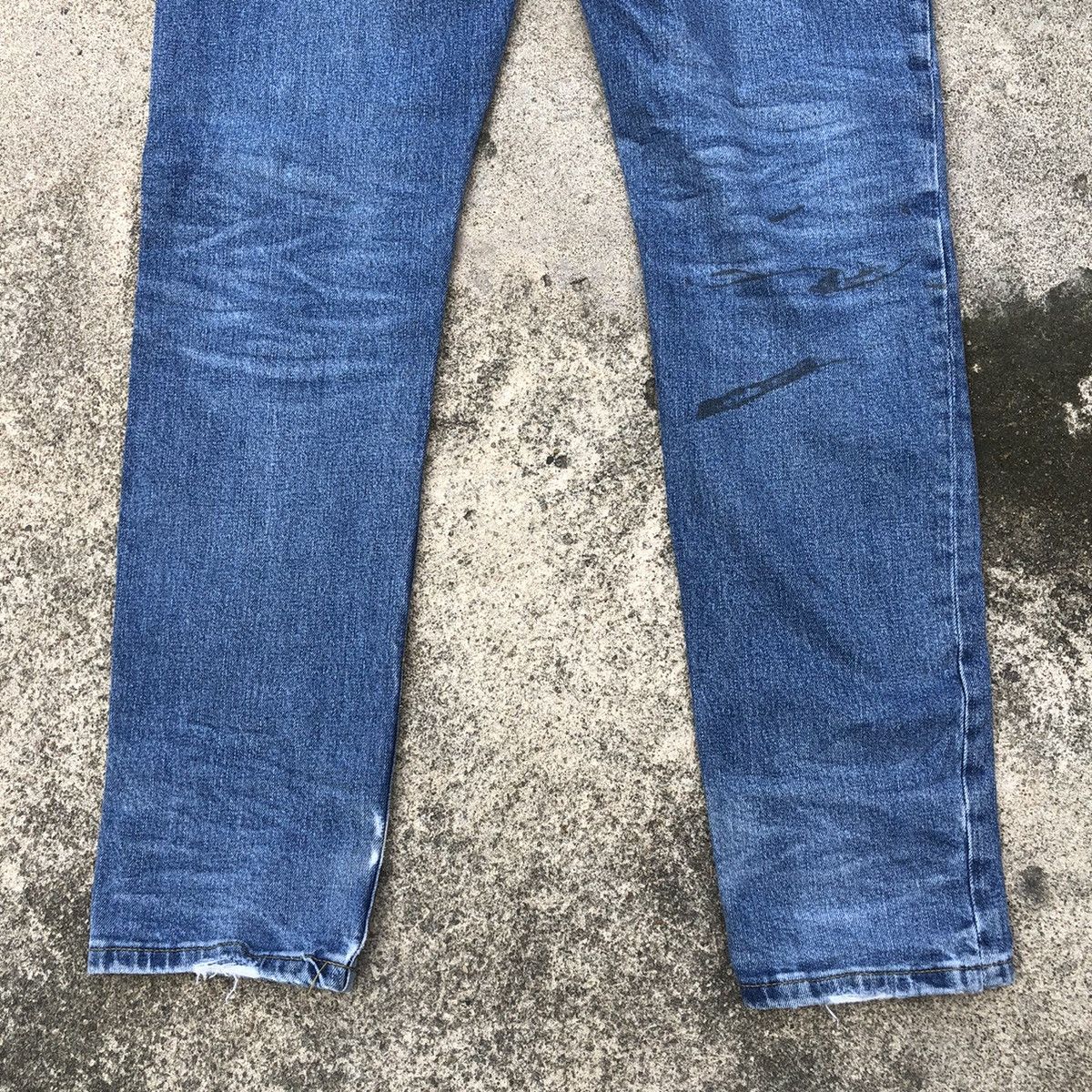 Japanese Brand 🔥Thrash🔥Billvan Stoned Wash Rips Distress Dirty Denim Jeans Size US 32 / EU 48 - 6 Thumbnail